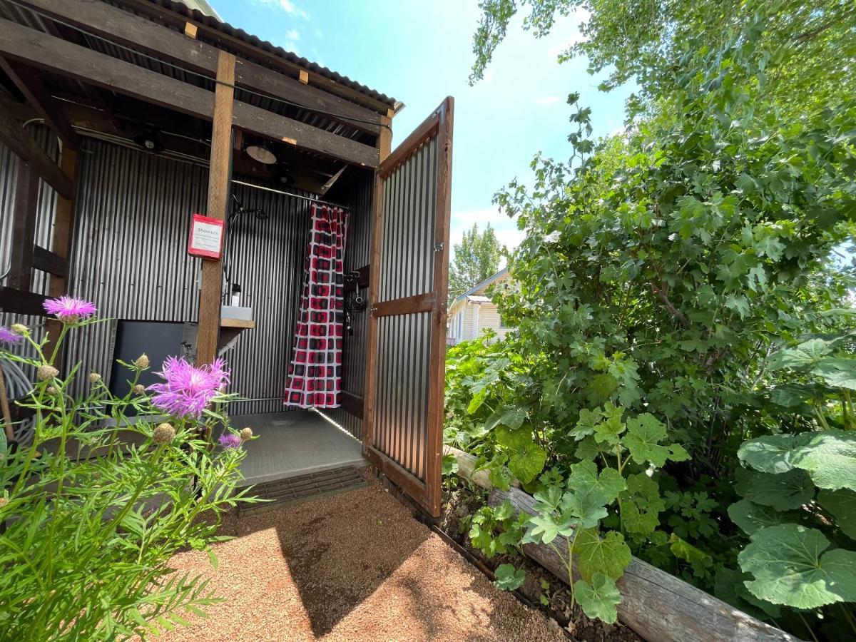 Violet Cottage At Zenzen Gardens Paonia ภายนอก รูปภาพ